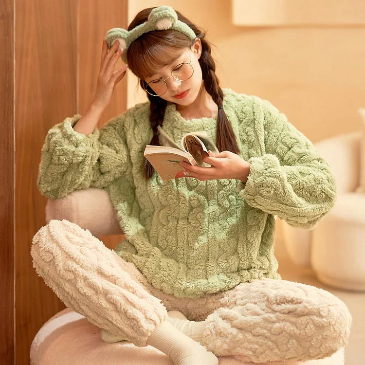 Cute Jacquard Home Plush Pajamas Set